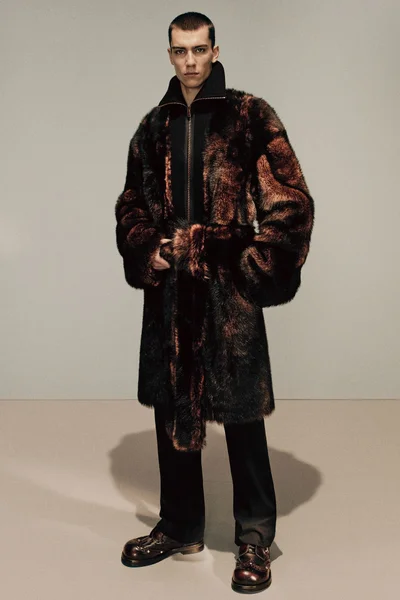 Look 24